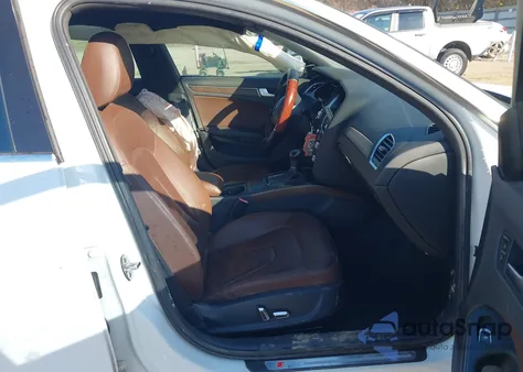 2014 Audi A4 2.0T Premium z USA, uszkodzony, nr VIN WAUAFAFL8EA046832